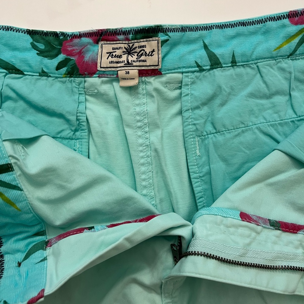 True Grit Island Shorts - Picture 2 of 5